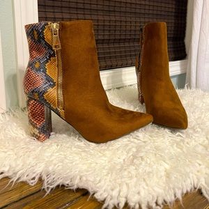 BEAUTIFUL Ankle High Heeled Boots